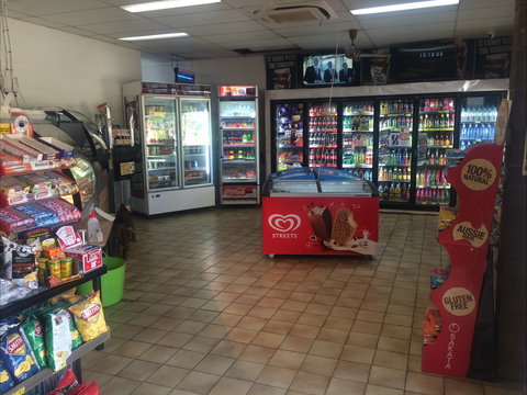 Mataranka Roadhouse And Cabins - Australia Shopping 1