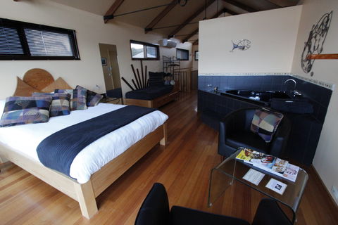 Ocean Inlet At Fairhaven - Local Tourism 2