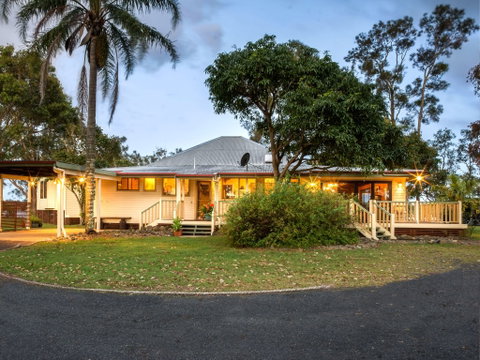 Riverside Holiday Retreat Yamba - Accommodation Australia 1