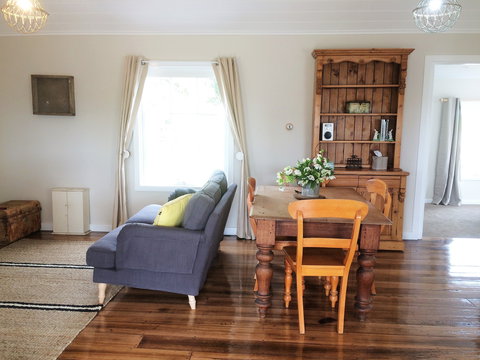 Robin Hood's Well Farm Stay - Local Tourism 0