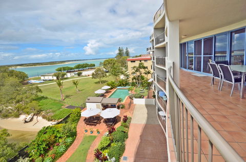 Sails Resort On Golden Beach - Local Tourism 1