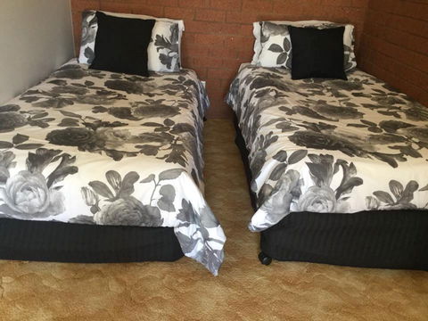Star Hotel Accommodation - Local Tourism 1