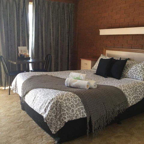 Star Hotel Accommodation - Local Tourism 2