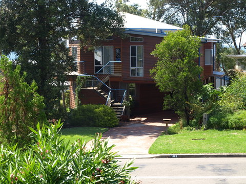 Surf House Narrawallee - Accommodation Australia 0