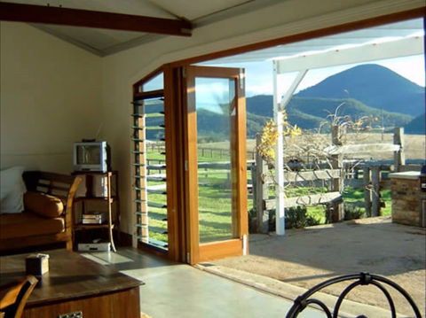 The Old Dairy At Baerami - Local Tourism 0
