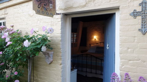 The Globe Inn - Accommodation Australia 2