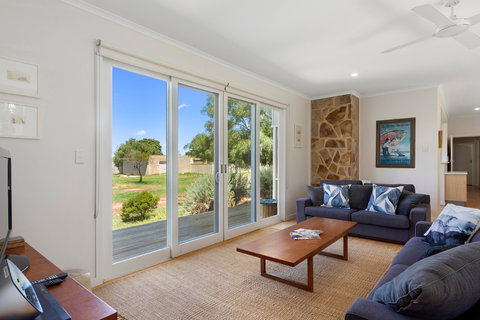 The Cutting - Bed n Breakfasts 2