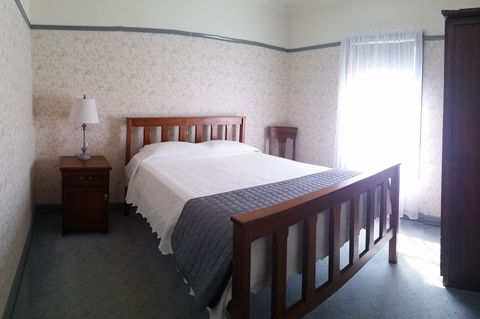 Wagga Wagga Country Cottages - Local Tourism 1
