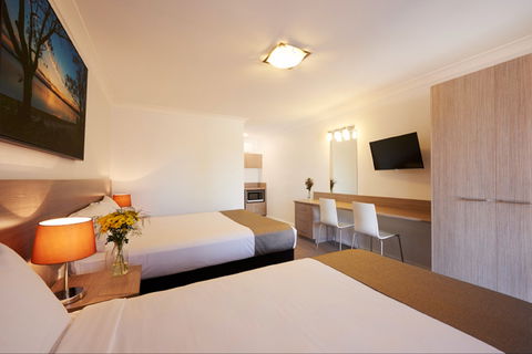 Adelong Motel - Accommodation Australia 1