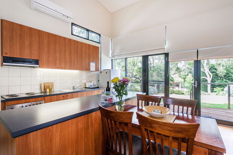 Aireys Inlet Getaway Resort - Local Tourism 0