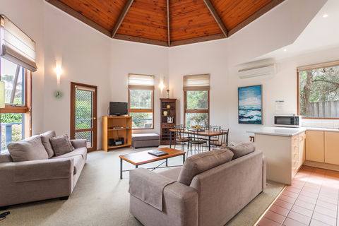 Aireys Inlet Getaway Resort - Local Tourism 2