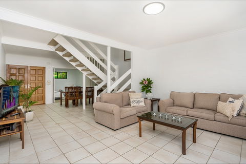 A Perfect Stay - Byron's Mango Tree - Local Tourism 1