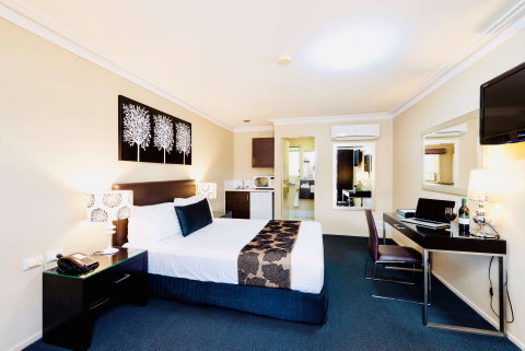 Best Western PLUS Ambassador On Ruthven - Accommodation Australia 0