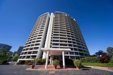 BreakFree Capital Tower - Accommodation Australia 0