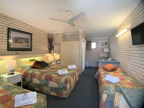 Cara Motel - Local Tourism 1
