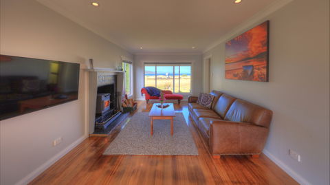 Castaway Cottage - Local Tourism 1