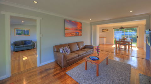 Castaway Cottage - Local Tourism 2