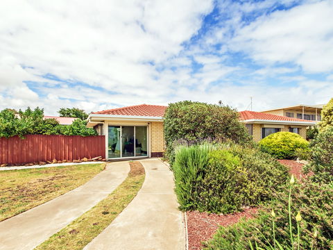 Century 21 SouthCoast: Sun And Sea - Accommodation Australia 1