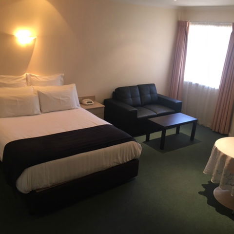 Charles Rasp Motor Inn - Accommodation Australia 0