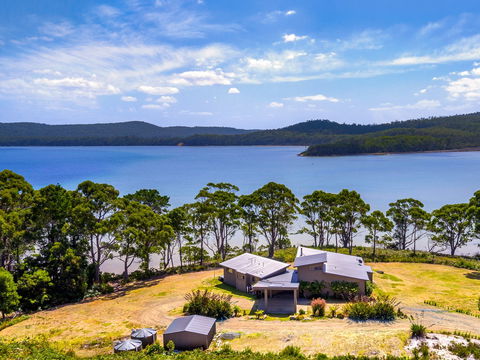 Cloudy Bay Lagoon Estate - Australia Shopping 0