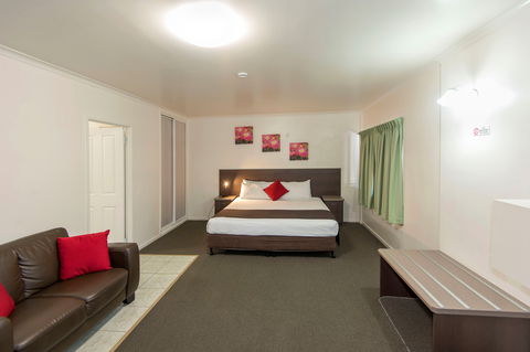 Coral Sands Motel - Local Tourism 1