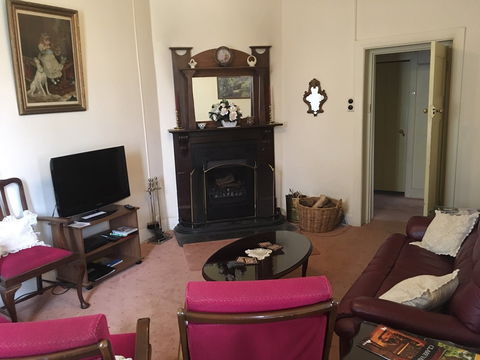 Croll Cottage - Accommodation Australia 1
