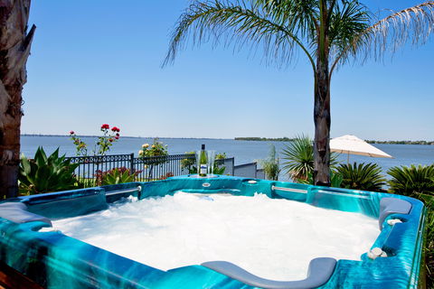 Edgewater Mulwala - Accommodation Australia 1