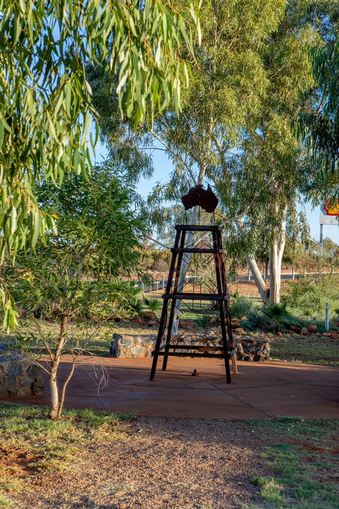 Erldunda Roadhouse - Australia Shopping 1