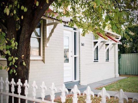 Gipps Street Cottage - Open - Accommodation Australia 1