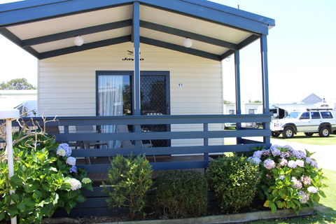 Golden Terrace Holiday Park - Accommodation Australia 0