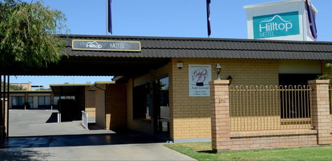Hilltop Motel - Accommodation Australia 0