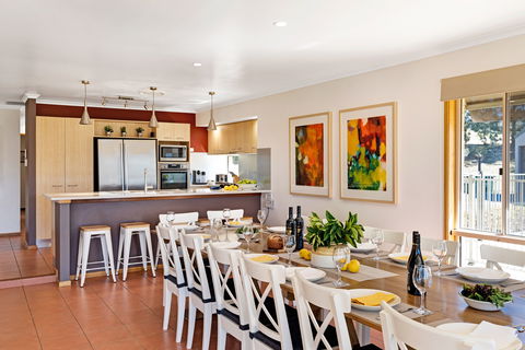 Hillbrook Estate - Local Tourism 1