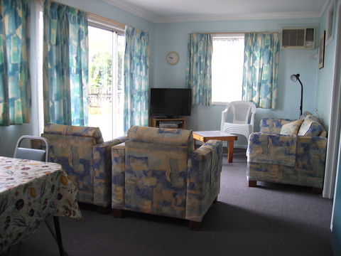 Lisianna Holiday Apartments - Accommodation Australia 1