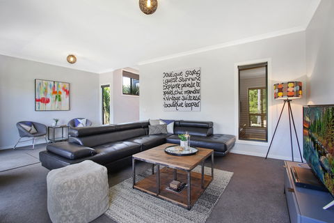 Luminosa - Accommodation Australia 0