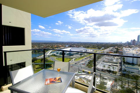 Mantra Broadbeach On The Park - Accommodation Australia 2