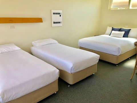 Marina Motel Rooms - Accommodation Australia 2