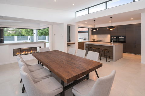 Marine Life - Accommodation Australia 1