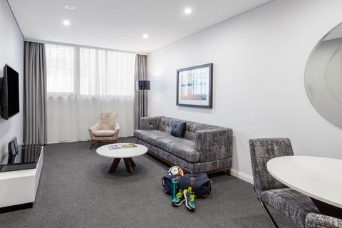 Meriton Suites North Sydney - Local Tourism 2