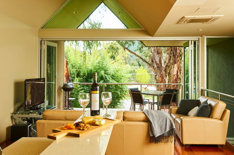 No. 6 Luxury Private Haven - Accommodation Australia 1