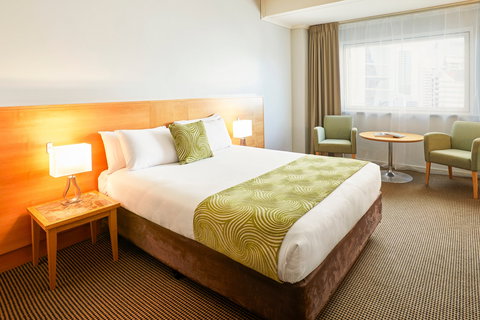 Novotel Perth Langley - Bed n Breakfasts 2