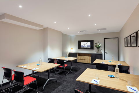 Oaks Adelaide Embassy Suites - Local Tourism 2
