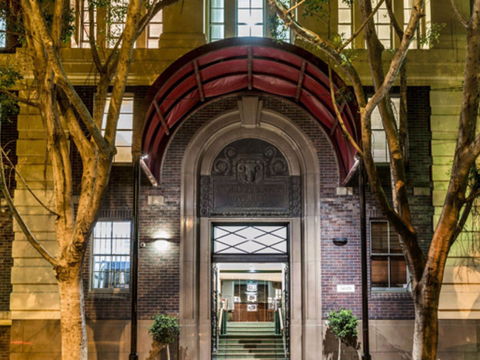 Oaks Sydney Goldsbrough Suites - Australia Shopping 0