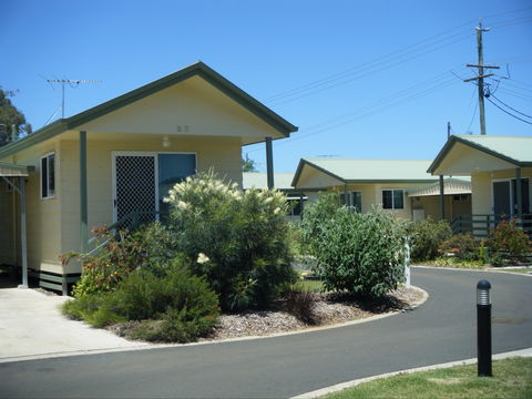 Peppertree Cabins Kingaroy - Local Tourism 1