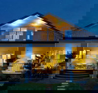 Plantation House at Whitecliffs - Accommodation Australia