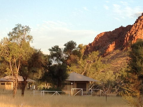 Squeakywindmill Boutique Tent B&B - Australia Shopping 1
