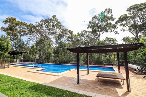 Sunset On Lake Point - Accommodation Australia 1