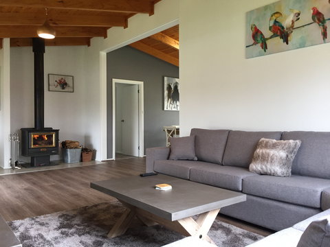 Swagman Homestead At Stockman's Ridge Wines - Local Tourism 1