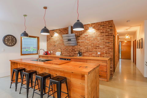 The Oak Nest Luxury Retreat - Bed n Breakfasts 0