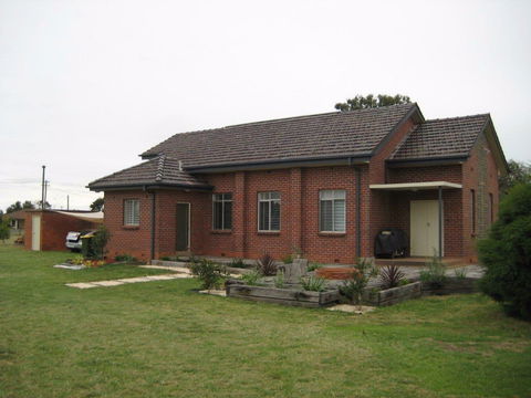The Church Retreat In Yerong Creek - Accommodation Australia 0