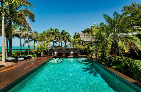 Trinity Beach Palace - Accommodation Australia 2